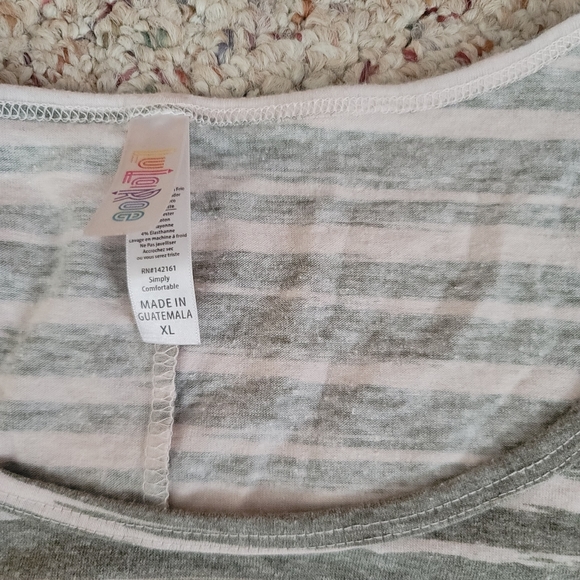 Lula Roe Top - Picture 2 of 2